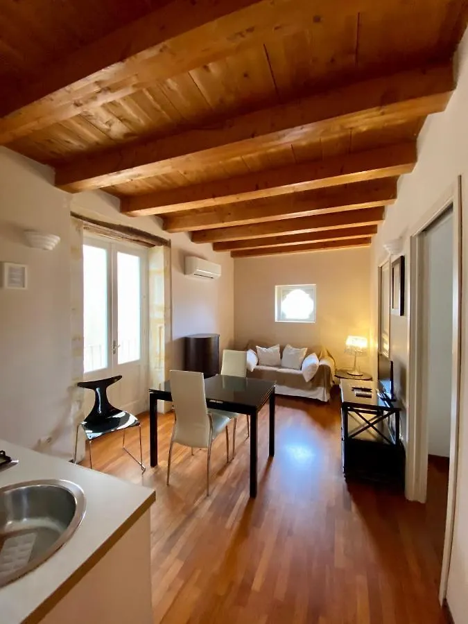 *** Bed & Breakfast Bed and Breakfast La Via della Giudecca Syracuse Italia